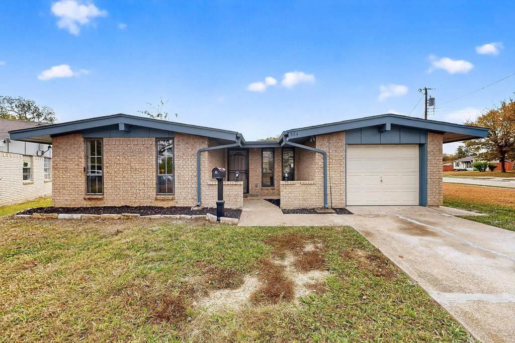 534 Henderson Circle, Garland