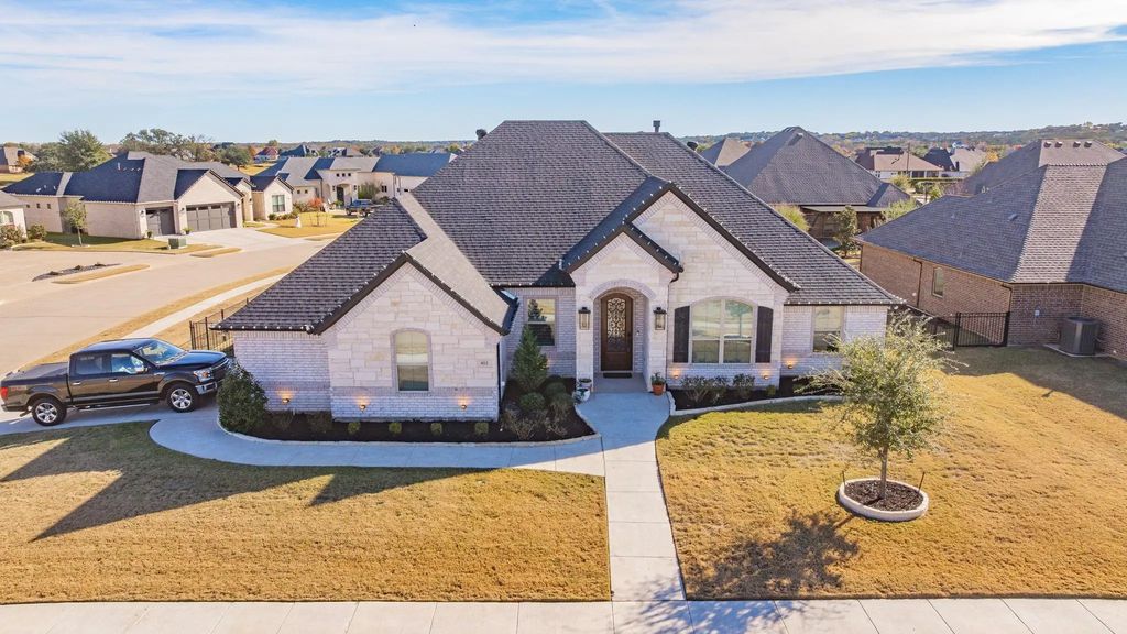 412 Fowler Drive, Granbury