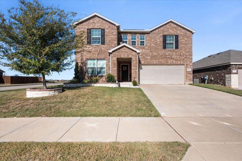 4520 Knoll Gardens Way, Fort Worth