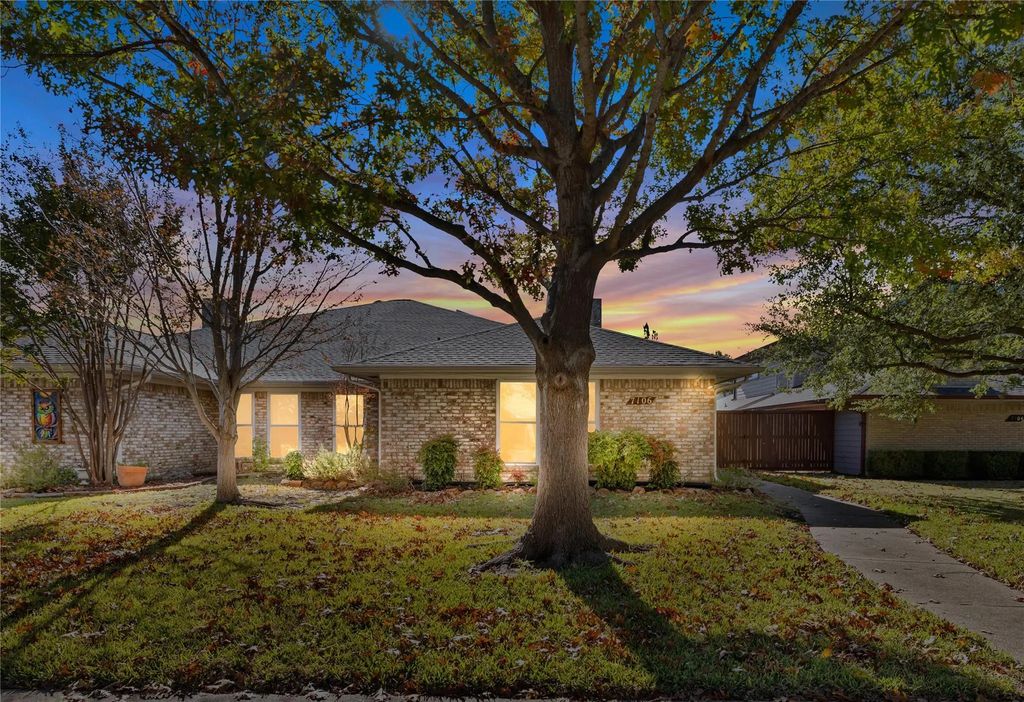 7106 Casablanca Court, Dallas