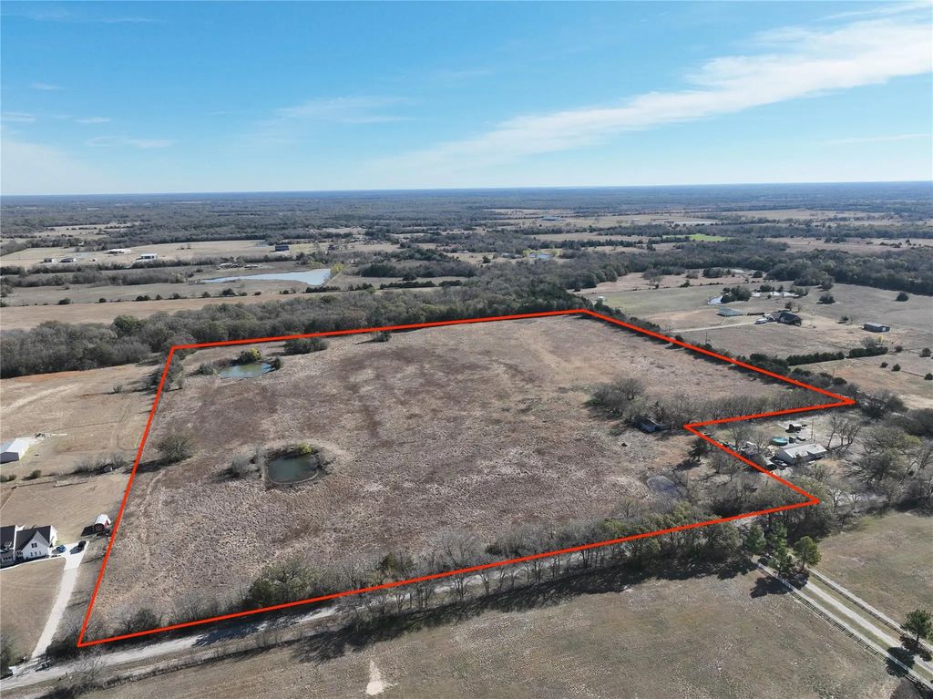 001 County Road 3223, Lone Oak