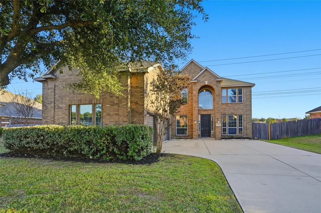 704 Rolling Hills Lane, DeSoto