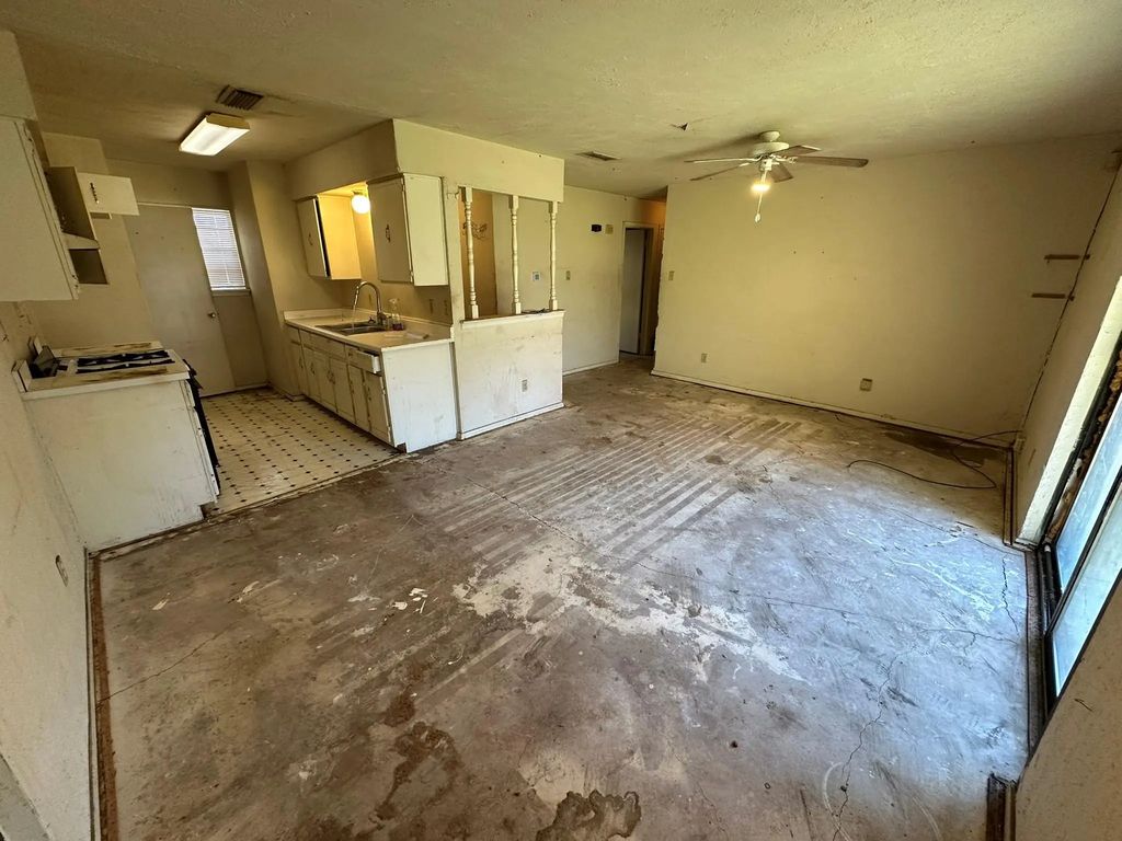 6415 Cinnamon Oaks Drive, Dallas
