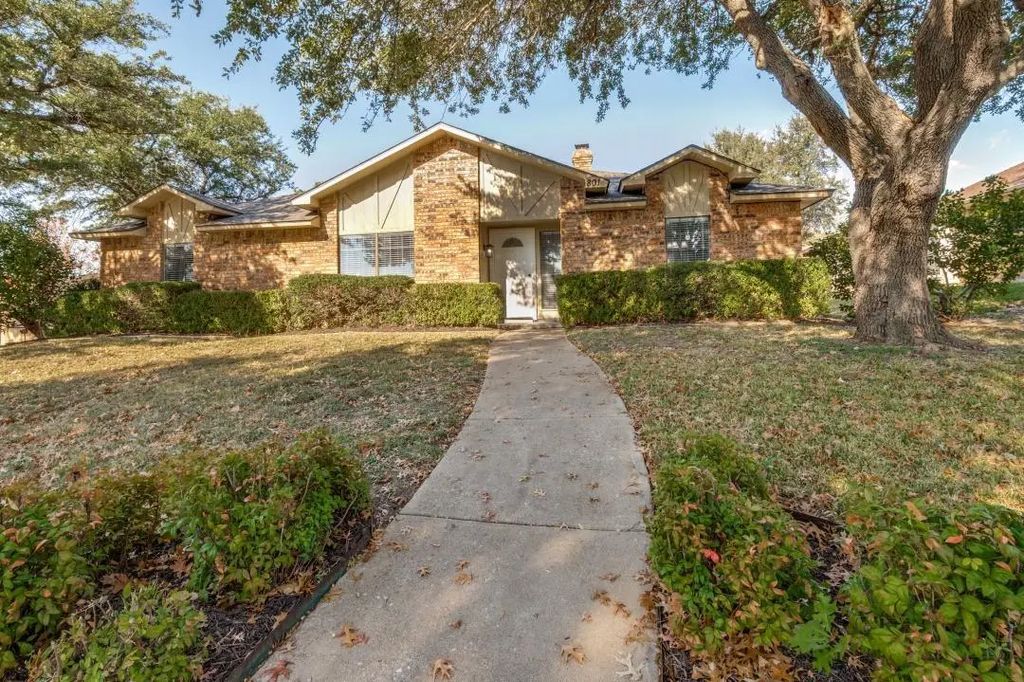 801 Wood Glen, DeSoto
