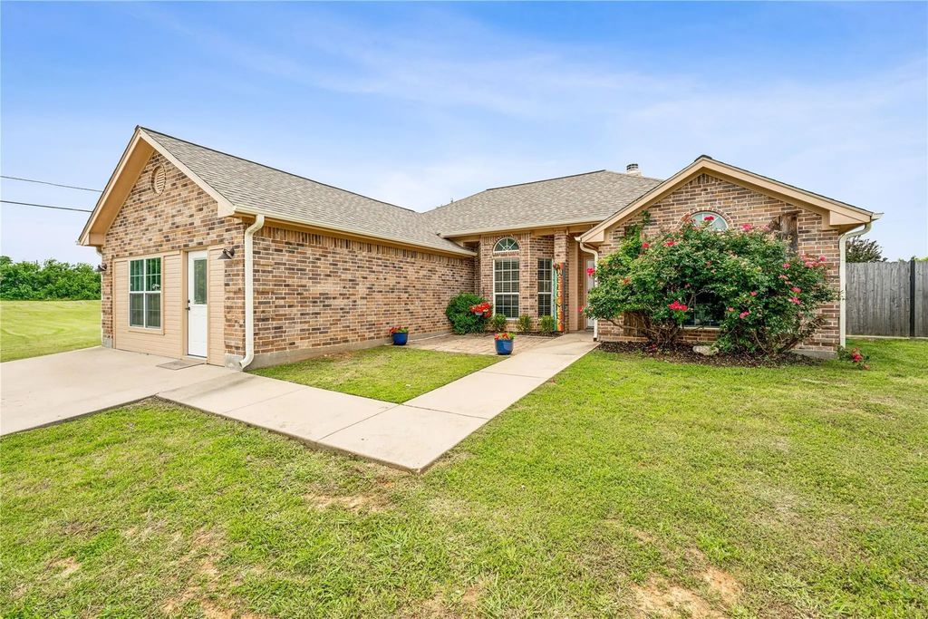 500 Moonlight Trail, Stephenville