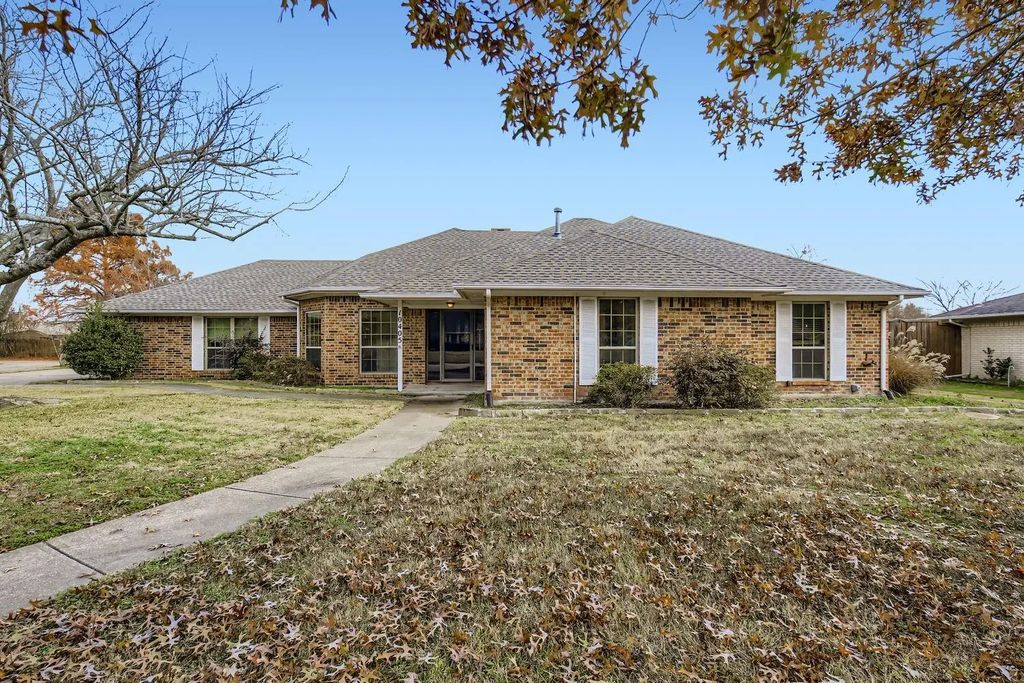 10405 Woodland Drive, Greenville
