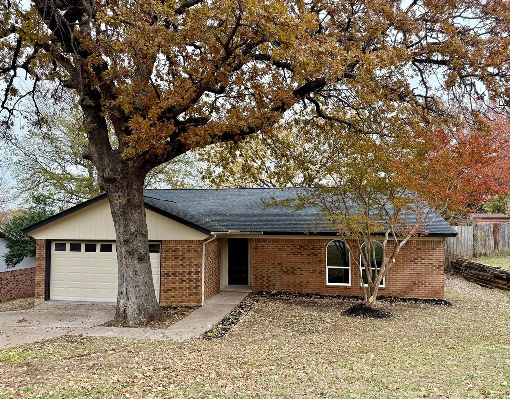 2309 Oakside Drive, Arlington