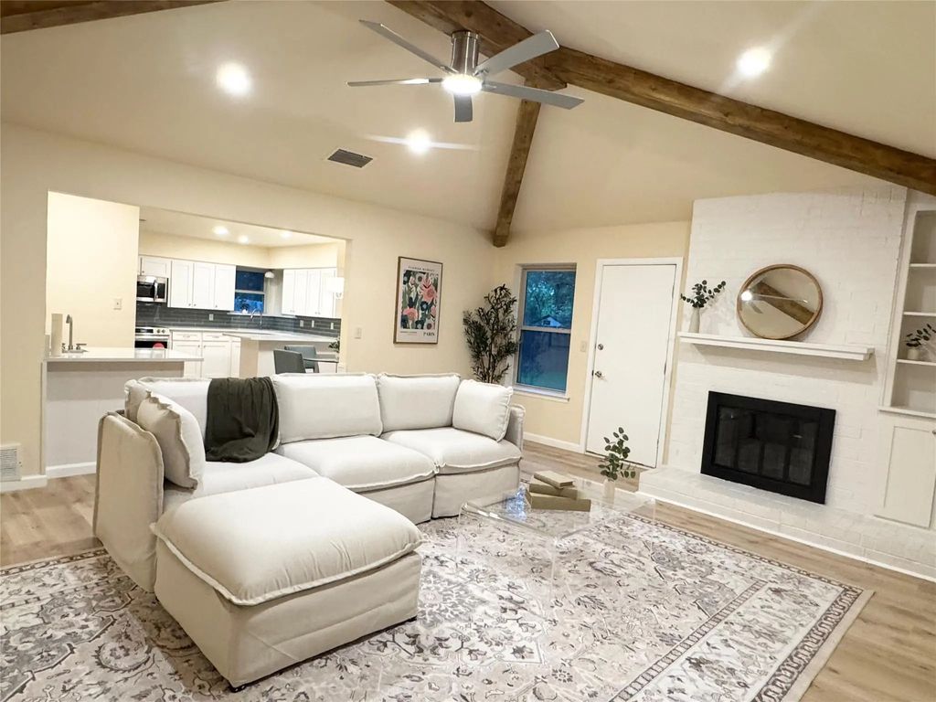 6513 Circleview Drive, North Richland Hills