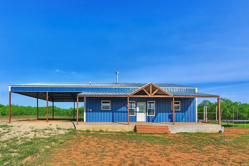 136 County Road 499, Abilene