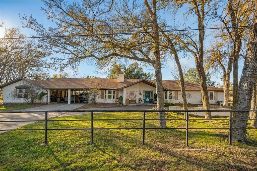 132 Curtis Lane, Quinlan