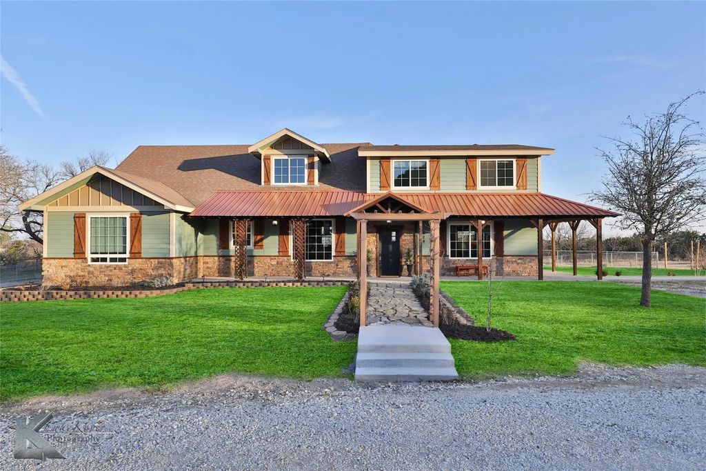 524 County Road 241, Ovalo