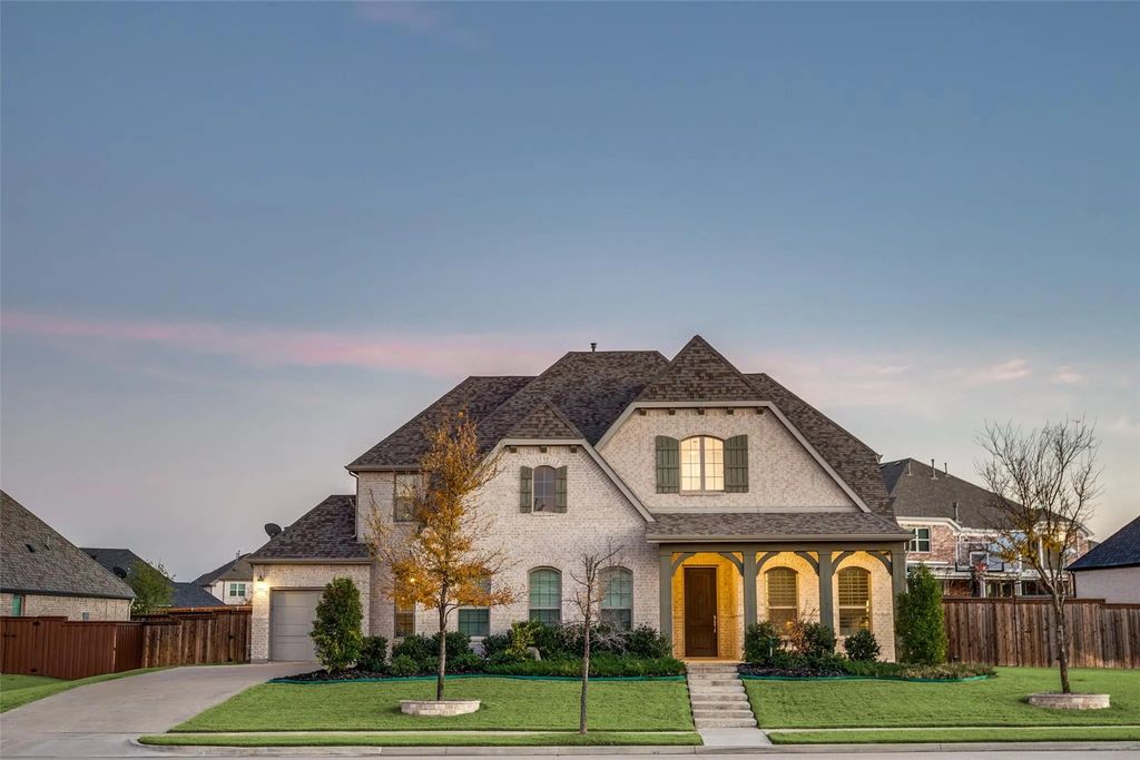1405 Hackney Drive, Mansfield