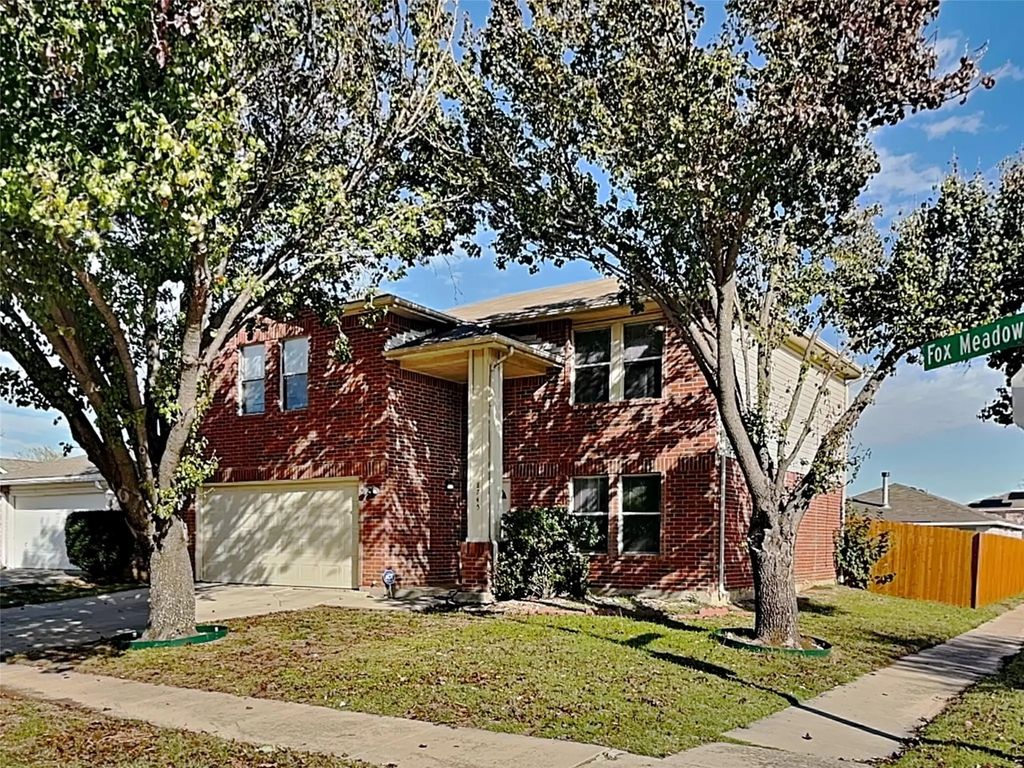 8745 Fox Meadow Way, Fort Worth