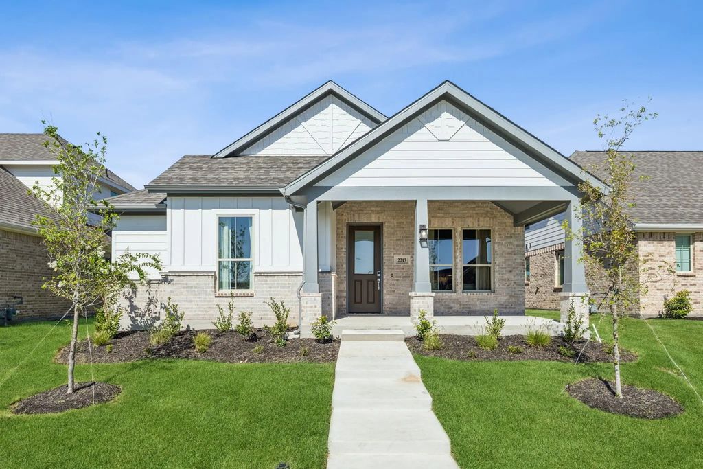 2282 Terlingua Drive, Waxahachie
