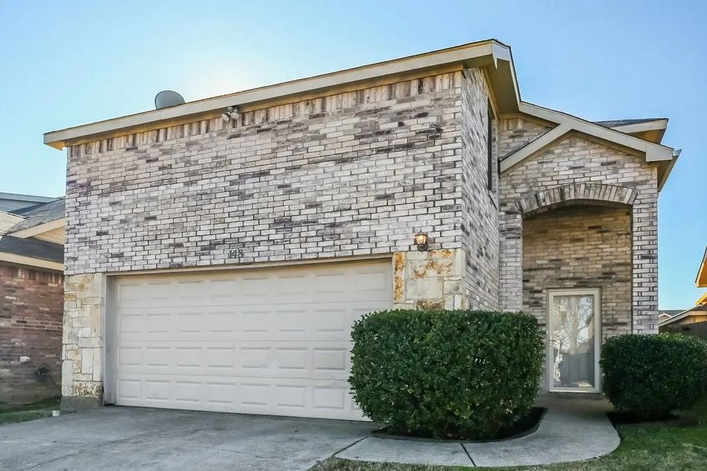 148 Cliff Heights Circle, Dallas