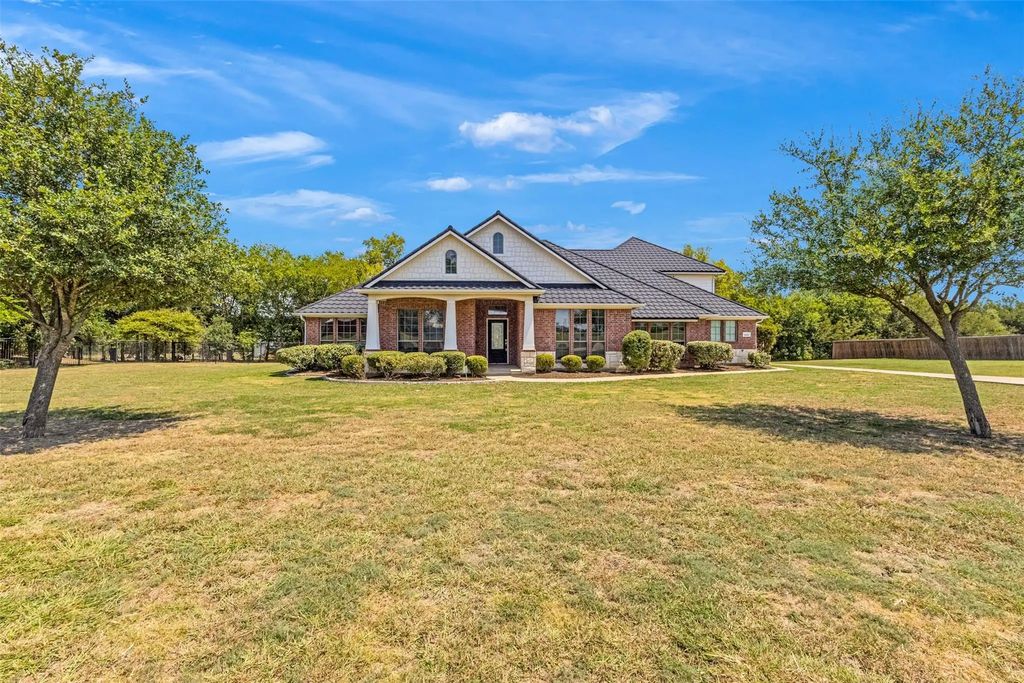 301 Reagan Court, Royse City