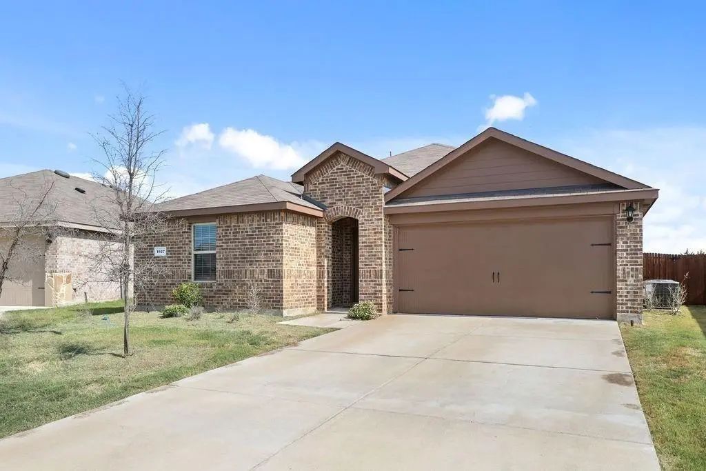 1627 Croghan Road, Forney