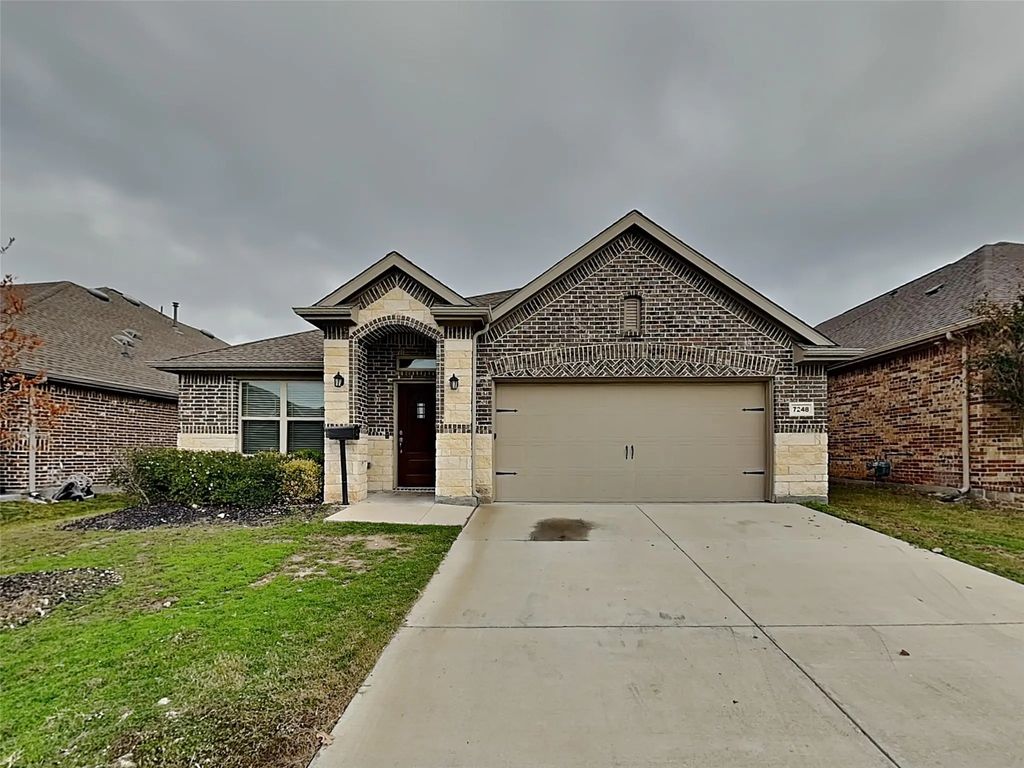 7248 Laguna Del Campo Trail, Fort Worth