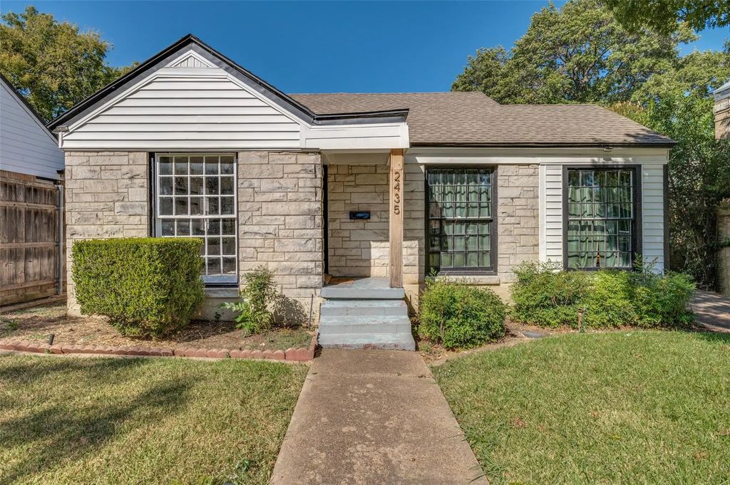 2435 W 10th Street, Dallas