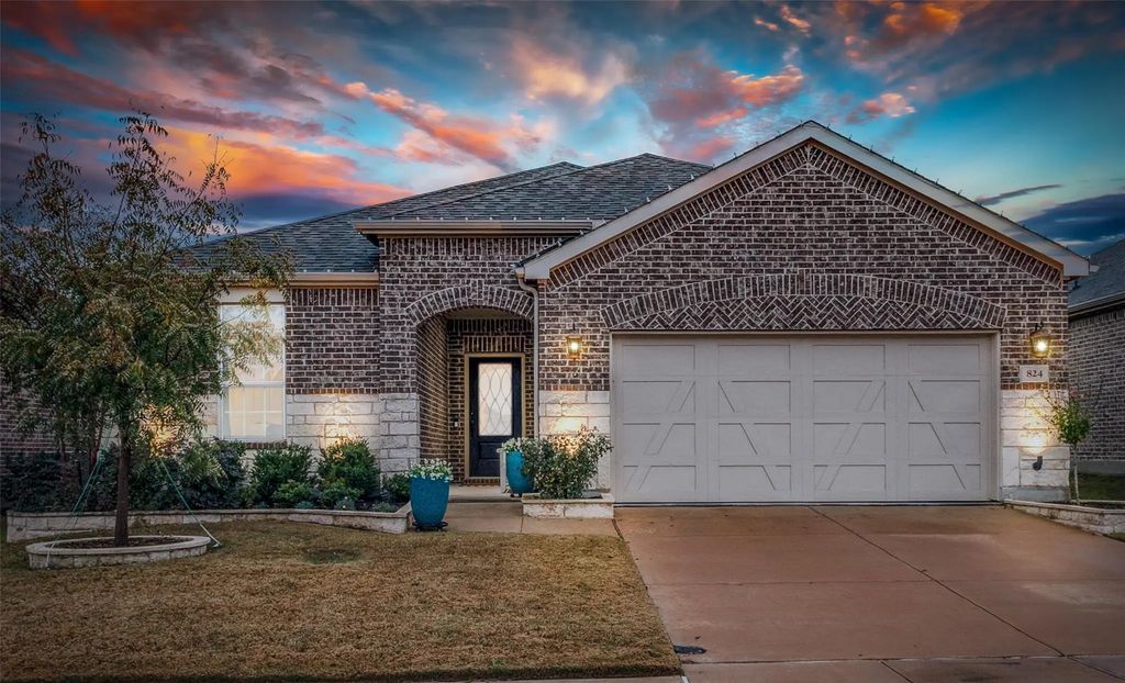 824 Habitat Trail, McKinney