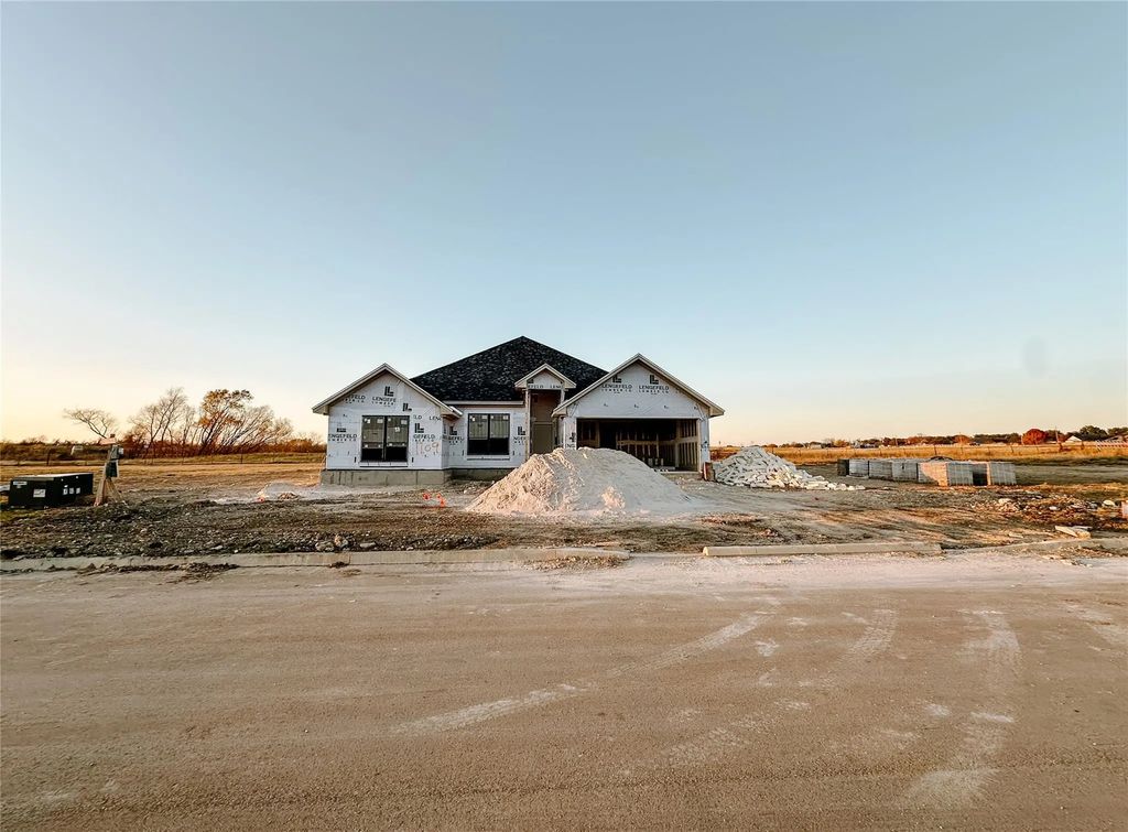 1109 Dillinger Road, Hewitt