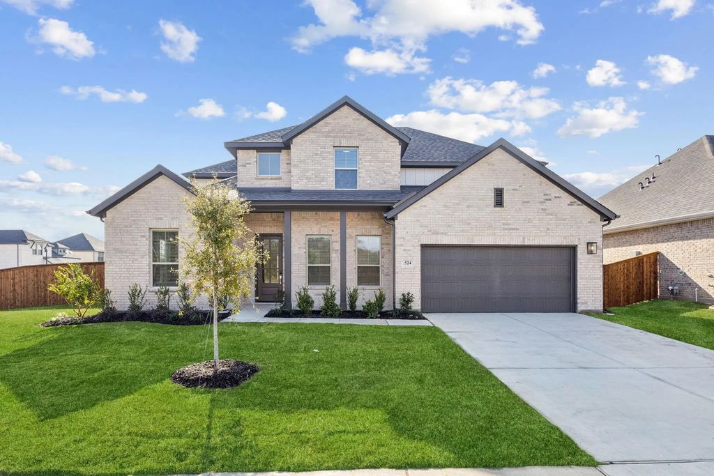 524 Winchester Way, Waxahachie