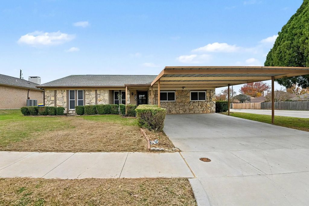 5900 Nanci Drive, Watauga