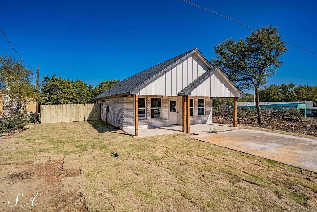 1610 Ridgeview Trail, Granbury