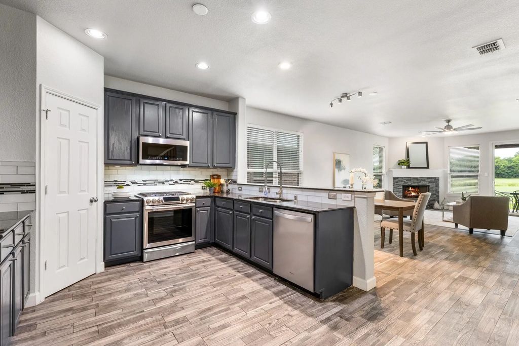 528 Highland Ridge Drive, Wylie