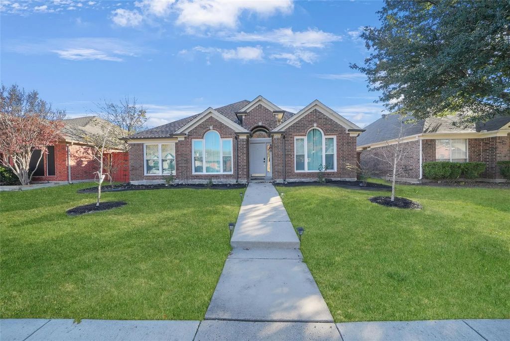 7108 Chateau Drive, Frisco