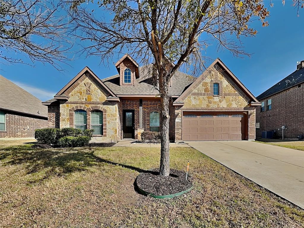 118 Stallion Street, Waxahachie