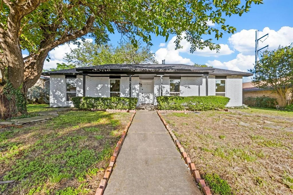 11919 Bushmills Road, Dallas