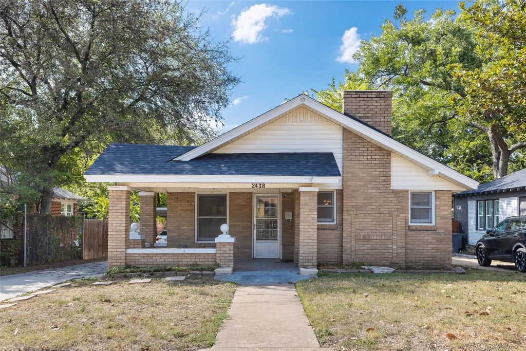2438 Emmett Street, Dallas