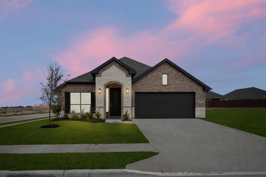 4541 Lyre Leaf Drive, Fort Worth