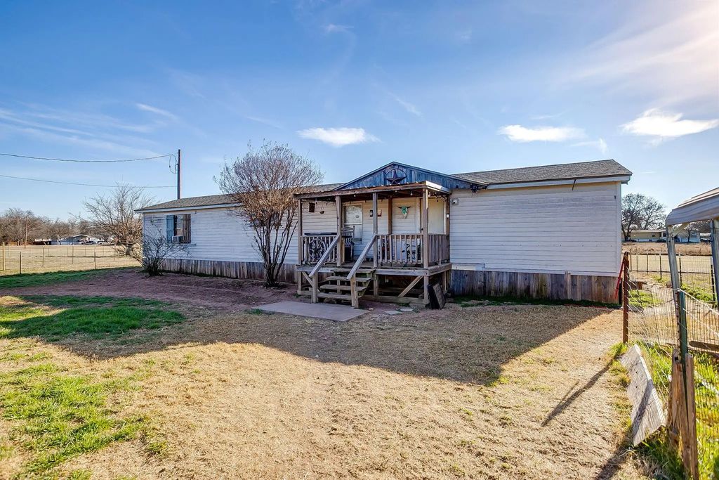 115 Cimmaron Loop, Weatherford