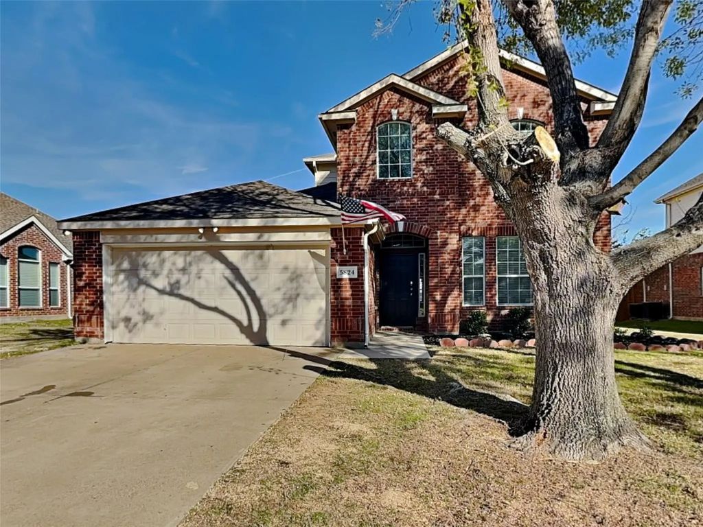 5824 Somerton Drive, Grand Prairie
