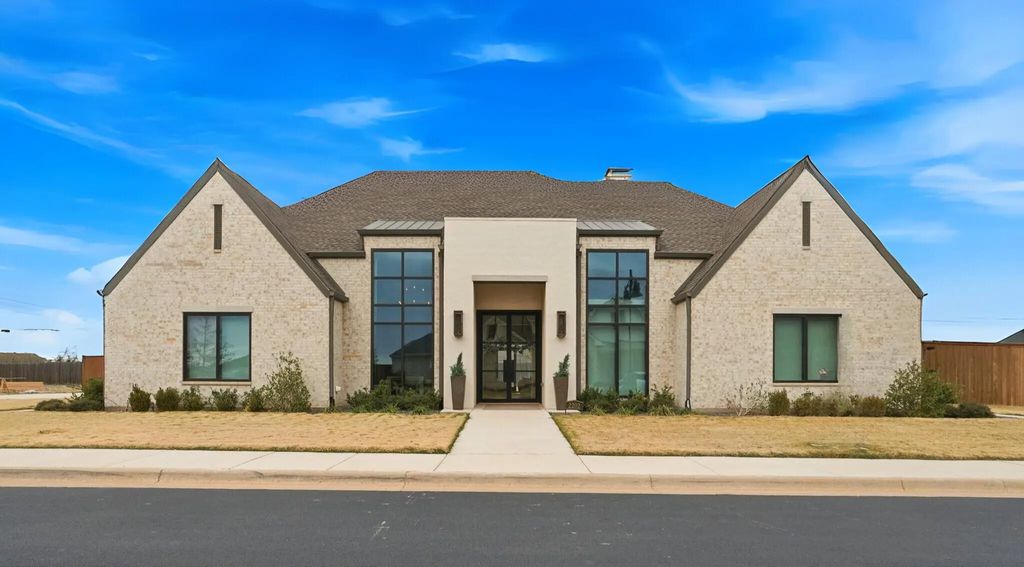2202 S Ridge Crossing, Abilene