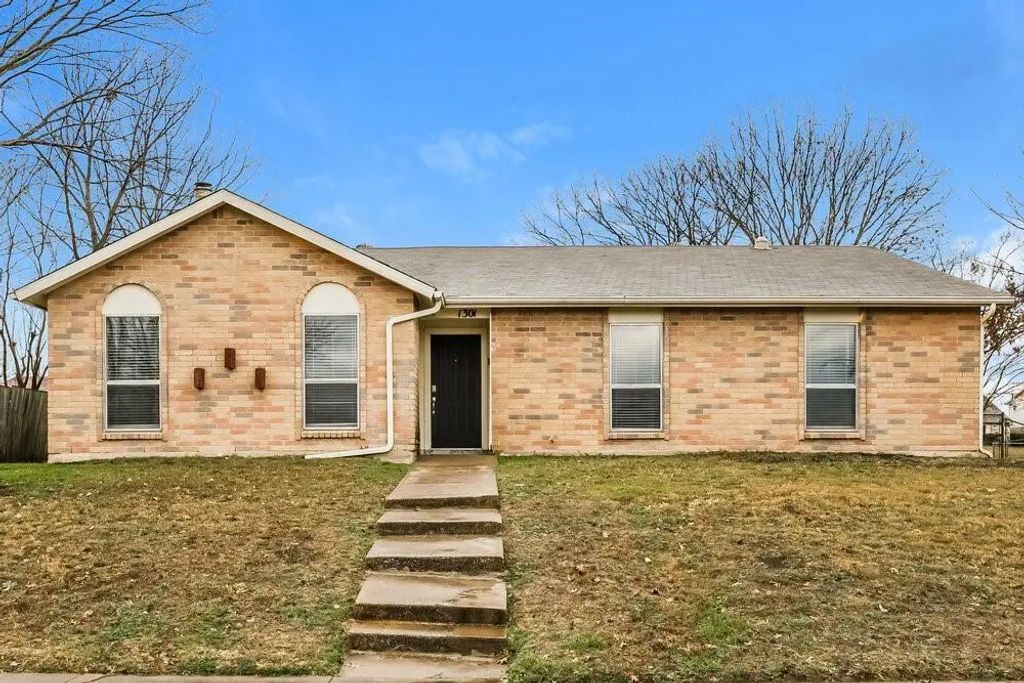 1301 Southridge Drive, Lancaster