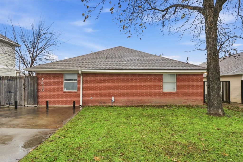 1223 James Avenue, Waco