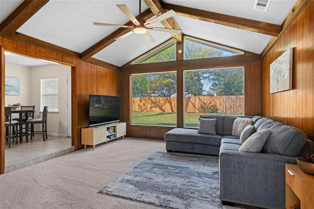 1713 Aberdeen Drive, Arlington