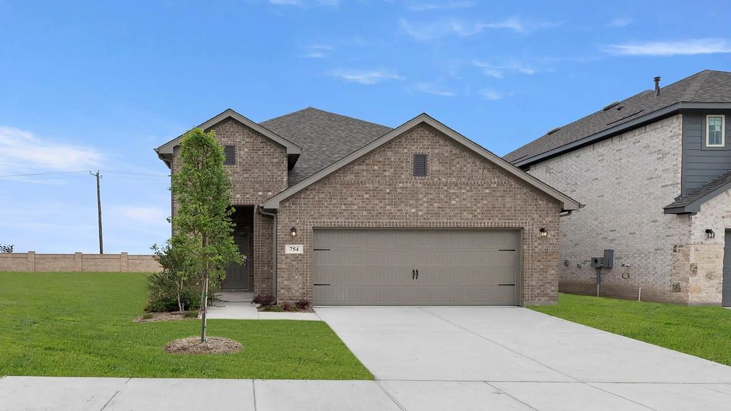 754 Hidden Feather Drive, Lavon