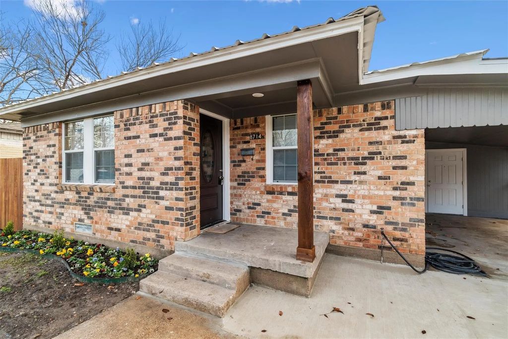 8714 Quinn Street A, Dallas