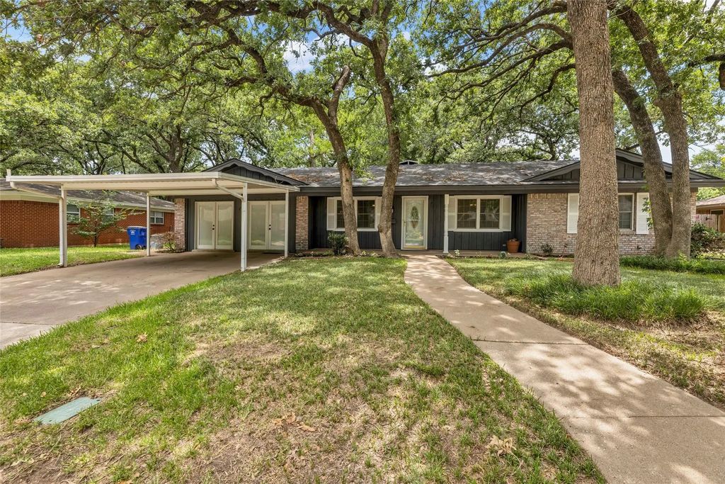 204 Juniper Street, Mansfield