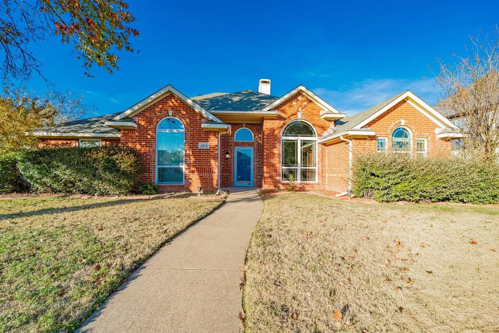 1213 Wedgecrest Lane, Garland