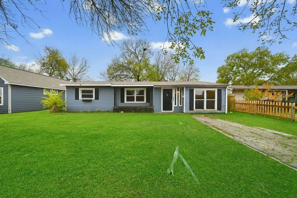 11726 Abston Lane, Dallas