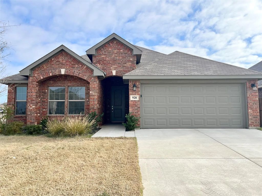 928 Madeline Lane, Cleburne
