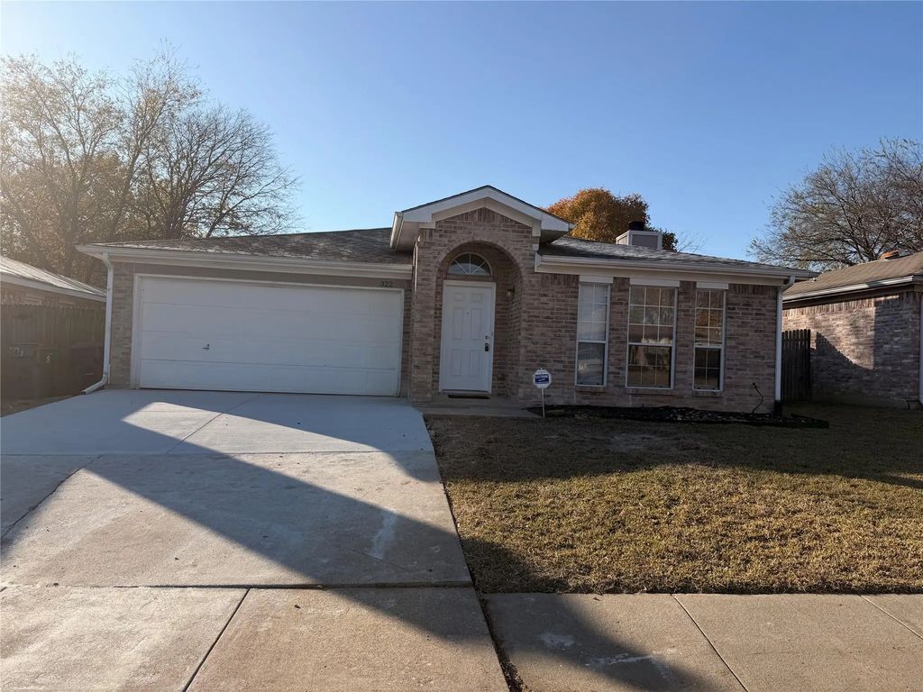 322 Moss Hill Drive, Arlington