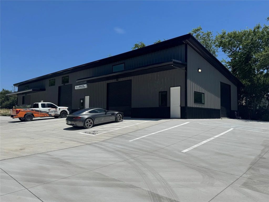 1401 Ranger Highway 303, Weatherford