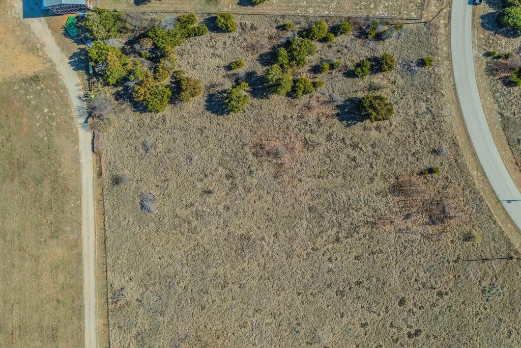 782 Estacado Court, Graford