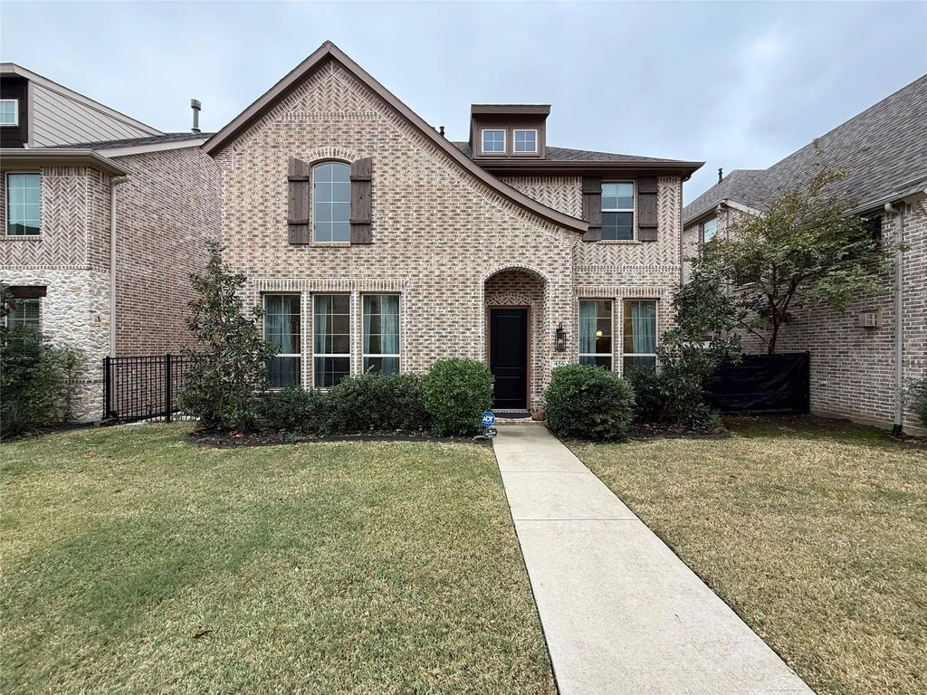 456 Renaissance Lane, Irving